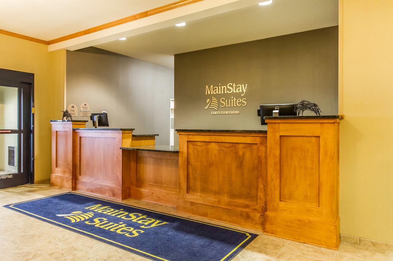 Mainstay Suites Stanley Zewnętrze zdjęcie