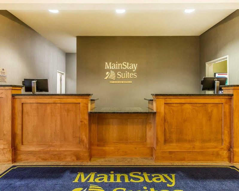Mainstay Suites Stanley Zewnętrze zdjęcie